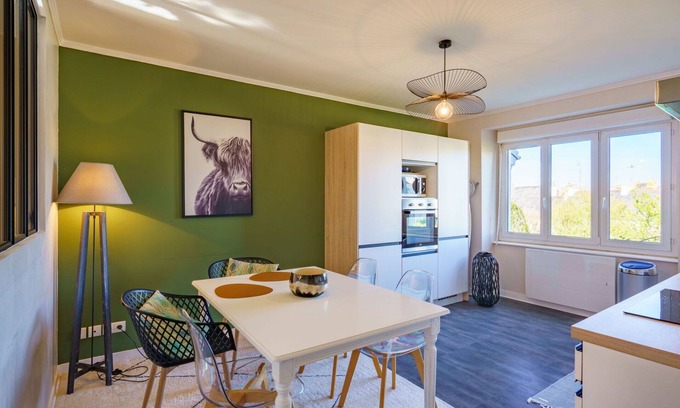 Guilvinec Apartment | Lovely apartment for 2 people with WIFI and TV