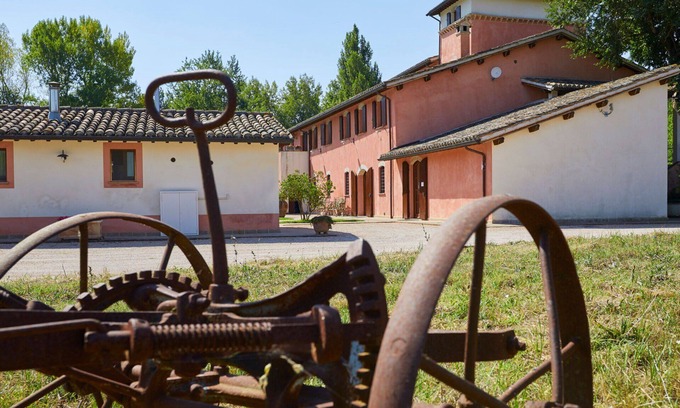 San Brizio Apartment | Lovely apartment for 4 guests with WIFI, pool, TV and pets allowed, close to Spoleto