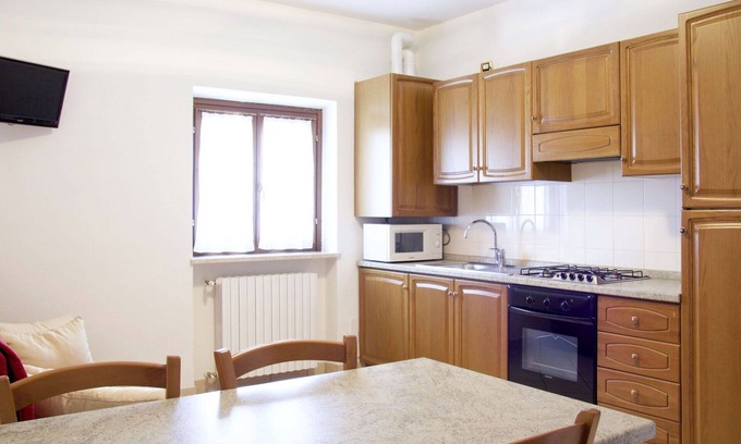 Bardolino Villa | Lovely apartment in villa for 6 people with WIFI, pool, TV and panoramic view