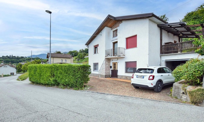 Pedavena Apartment | Lovely apartment in Pedavena with WiFi