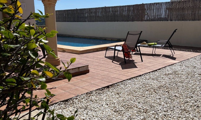 Costa Nova House | Lovely apartment in villa with WIFI, A/C, private pool, TV, terrace, pets allowed and parking