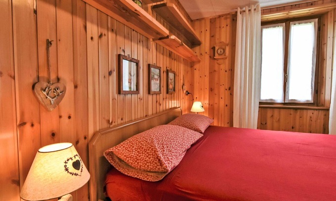 Campodolcino Apartment | Lovely apartment for 4 people with WIFI, TV and pets allowed