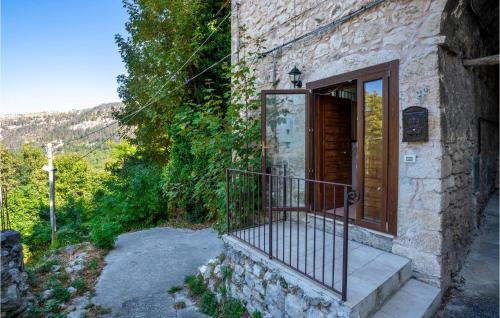 Caramanico Terme House | Lovely Apartment In Caramanico Terme