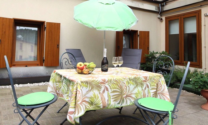 Valdobbiadene Apartment | Lovely apartment for 2 guests with WIFI, A/C, TV and balcony