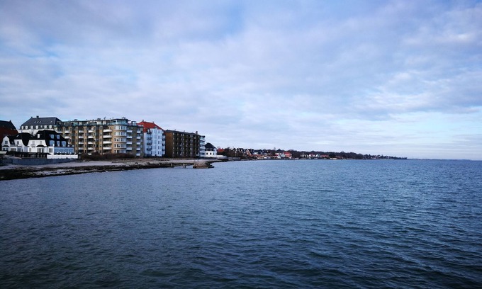 Strandvejen Condo | Lovely apartment near beach and park.
