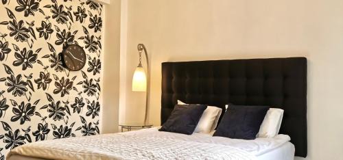 Bat Yam Apartment | Lovely apartment with sea view