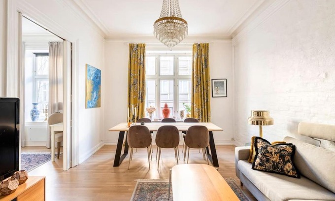 Cam Le Apartment | Lovely apartment (Women only)