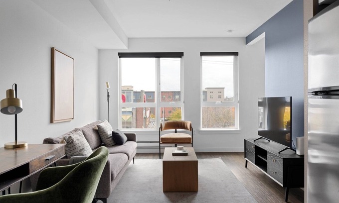 West Woodland Apartment | Lovely Ballard 1BR w/Lounge & BBQ, nr Shopping & Bars, by Blueground