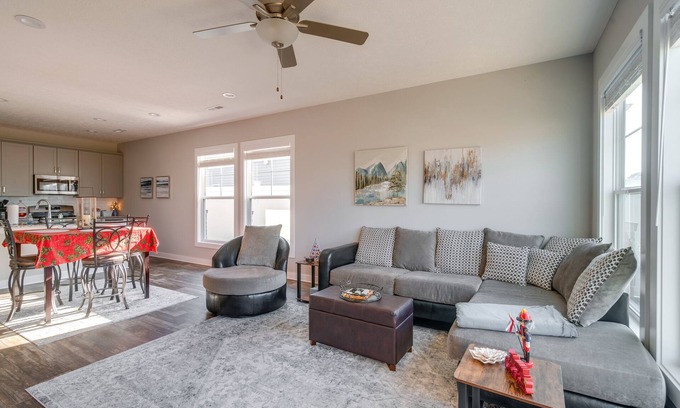 Drake House | Lovely Bowling Green Home, 10 Mi to Downtown!