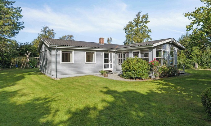 Egense House | Lovely cottage with view of the Limfjord