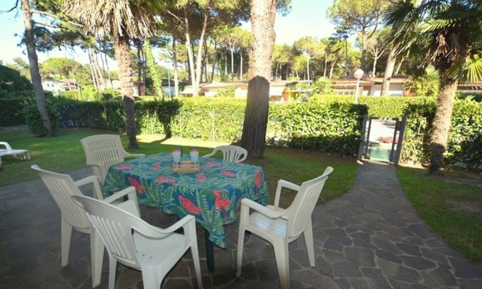 Lignano Pineta Villa | Lovely duplex for 5 guests in peaceful Lignano Riviera
