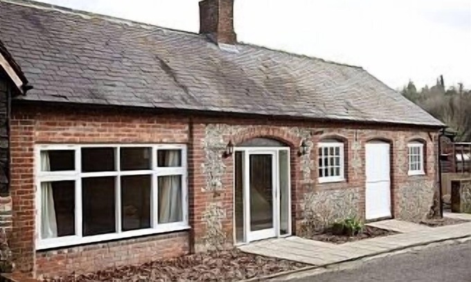 West Meon Cottage | Lovely Holiday Cottage