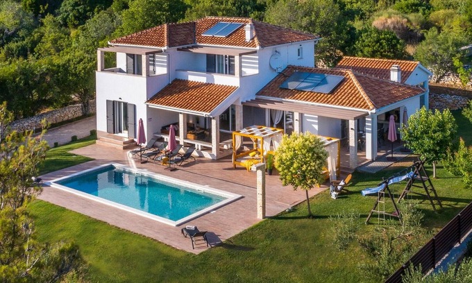 Sibenik House | Lovely home in Dubrava kod Sibenika