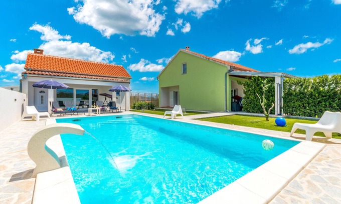 Velim House | Lovely home in Benkovac