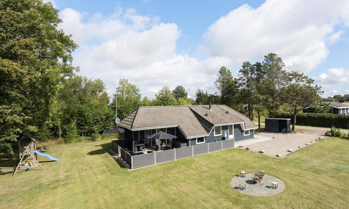 Ristinge House | Lovely home in Humble with sauna