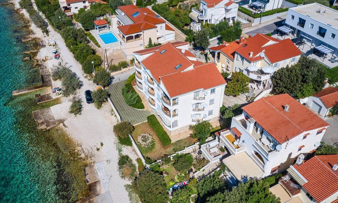 Kozino House | Lovely home in Kozino with WiFi