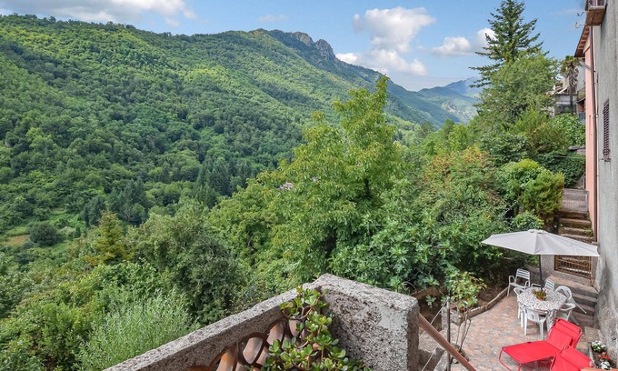 Casoli House | Lovely home in Limano with kitchen