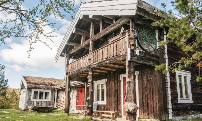 Tynset House | Lovely home in Tynset with sauna