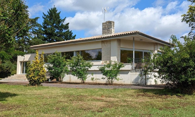 Agris Cottage | Lovely house with private spa, garden, pets allowed, and Wi-Fi