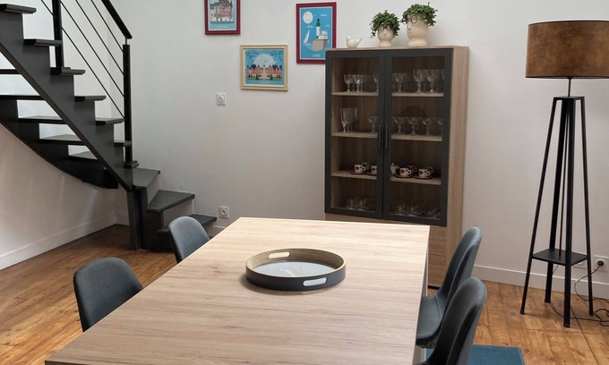 Eu Apartment | Lovely loft in the center of Eu