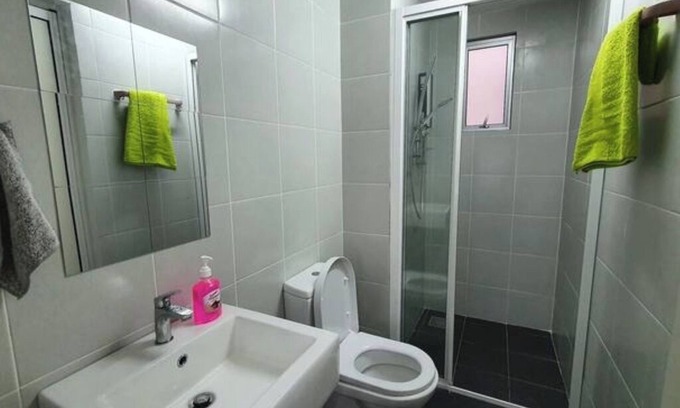 Kajang Condo | Lovely modern condo (5) with pool view @ Bangi