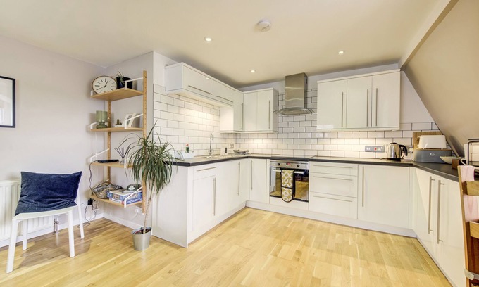 Coldharbour Apartment | Lovely one bedroom flat in Brixton