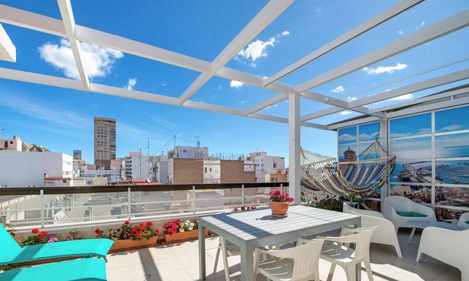 Ensanche Diputacion Apartment | Lovely Penthouse In Alicante City Centre