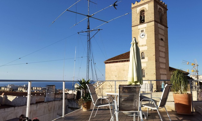 Salobrena House | Lovely Renovated Spanish Townhouse