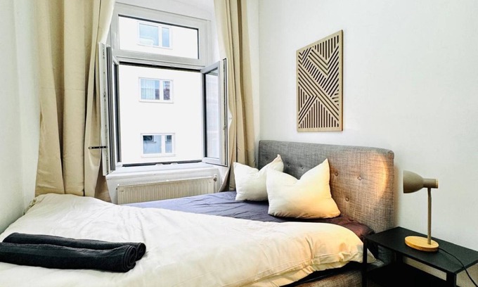 Josefstadt Apartment | Lovely Room in a Shared Apt. Close to Stadthalle