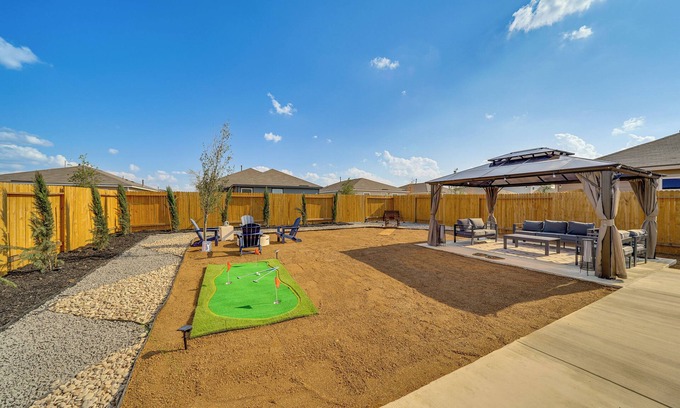 Medina Valley House | Lovely San Antonio Vacation Rental w/Private Yard