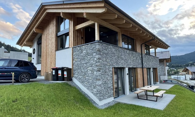 Sankt Lambrecht House | Lovely ski in-ski out lodge with infrared sauna