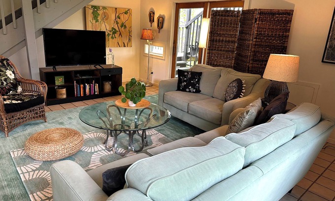 Keene House | Lovely spacious home in the country - Work Remotely