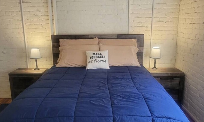 Central Business District Bed & Breakfast | Lovely Studio Loft in Historic Building