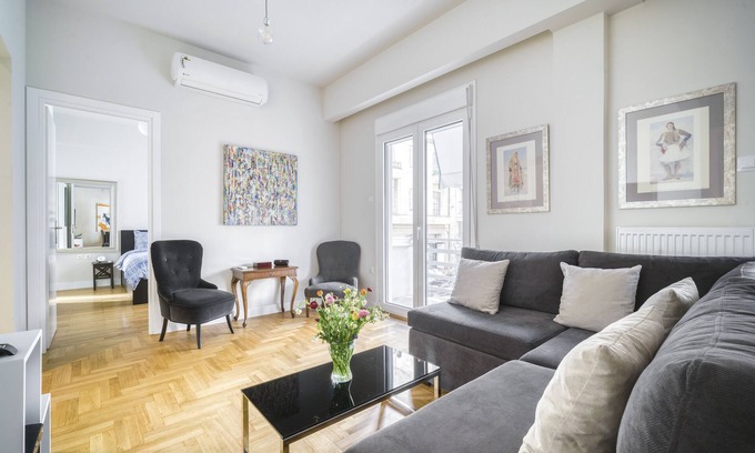 Pangrati Condo | Lovely Sunny Central Athens 2 Bedroom 2 Bathroom