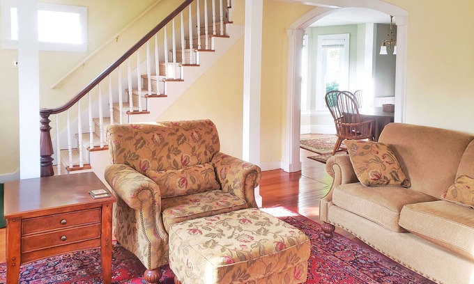 Florence House | Low-scent, lovely historic mill house