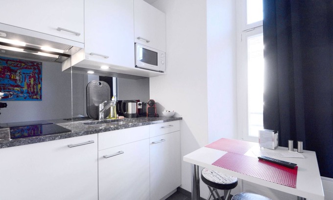 Lucerne Apartment | LU Station II - Hitrental Apartment