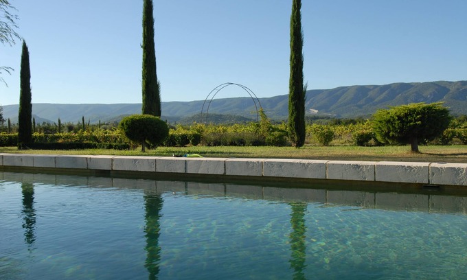Cabrieres-d'Avignon House | LUBERON: Splendid Magnanerie with swimming pool, 6 bedrooms and bathrooms