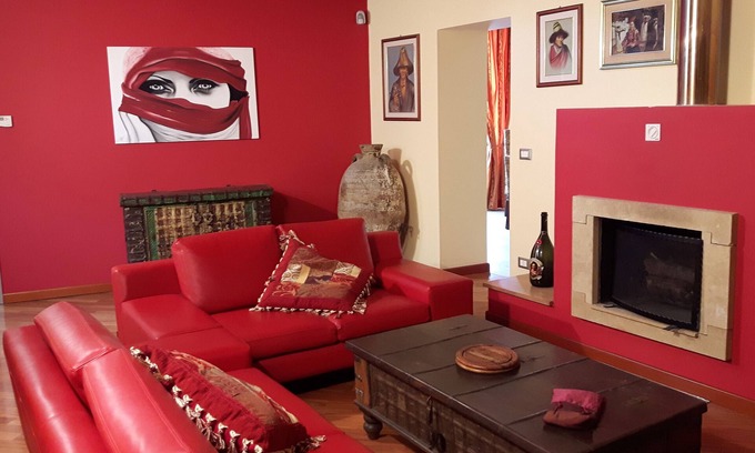Santa Lucia House | Lucie Apartment - Luxurious and bright apartment located in Piazza Santa Lucia