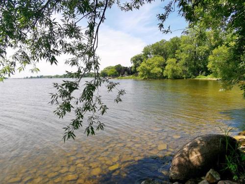 Quinte West House | Lucky home- Vacation Houses