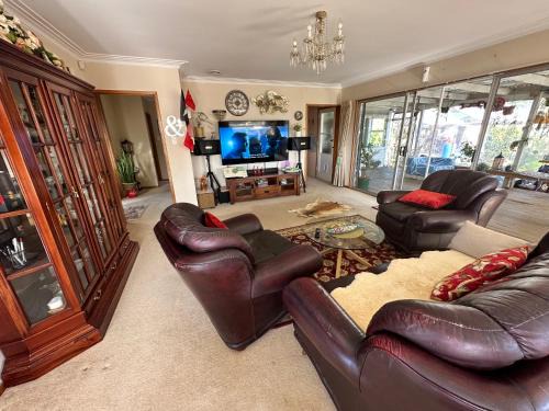 Sunnyhills Villa | Lucky house