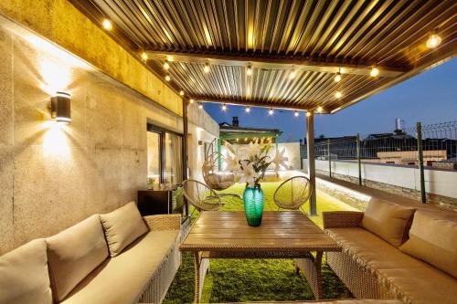 Lugo Apartment | Lucus Skyline & Terrace by Lugo Collection