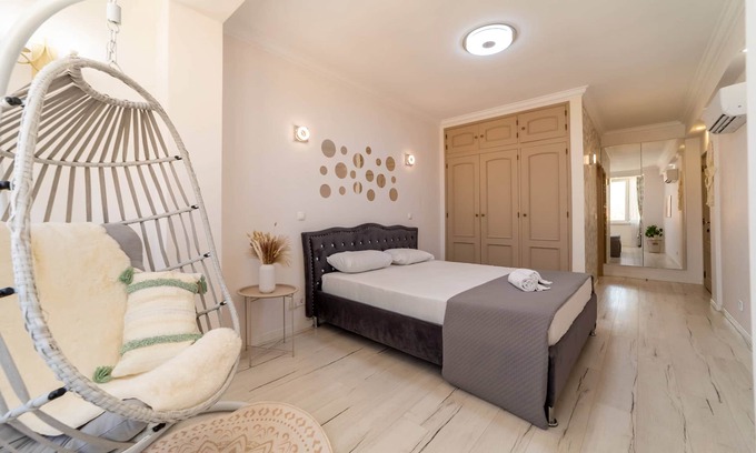 Branqueira Apartment | Lumen Stay by HelloVacations