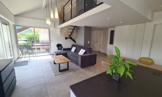 Cessenaz Apartment | Lumineux Appartement Avec Terrasse à 2 mn du lac