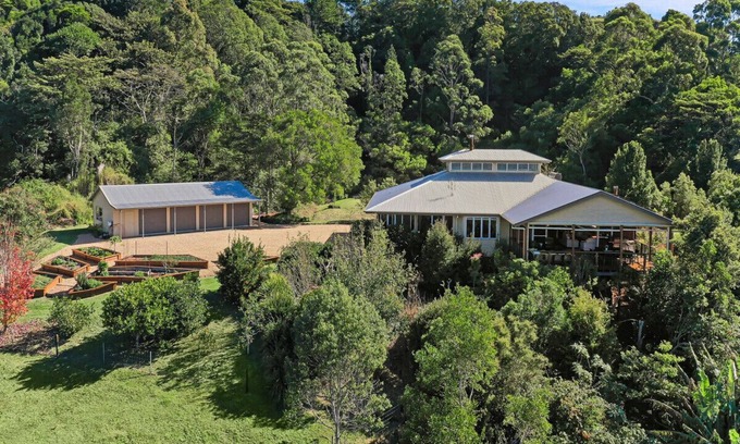 Reesville House | Lupaia at the Quarry - Reesville