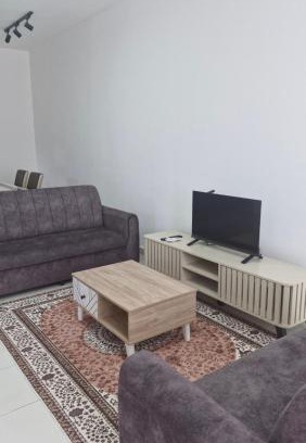 Kampung Jelatang House | LuQ's Homestay