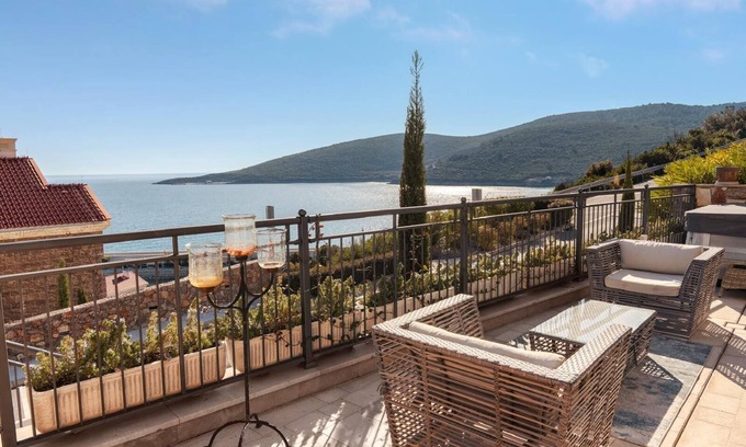 Seoca House | Lustica Bay Luxury 2-bedroom townhome in awesome Radovići.