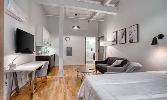 Downtown Hartford Apartment | Lux Boutique Large Private LOFT Pratt St Hartford