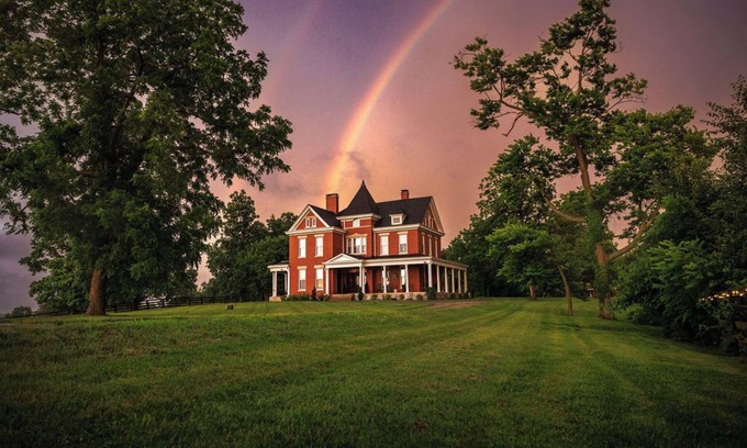 Lawrenceburg House | Lux Estate-Poker Room-Hot Tub-near Bourbon Trail