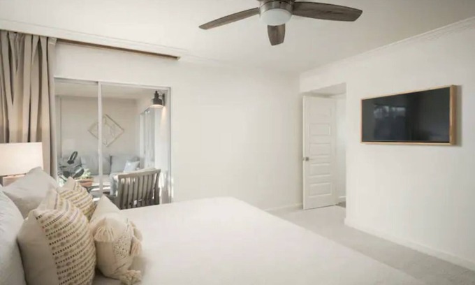 Camelback East House | LUXE 2KingBR|2BTH Biltmore Home w/Private Terrace