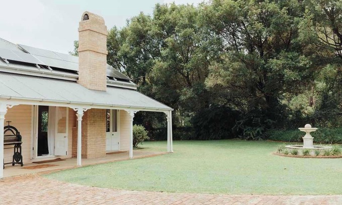 Montville House | Luxe Hinterland Stay, Eastnor at Montville Estate